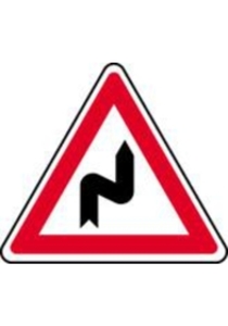 Verkehrszeichen  (105-20) Doppelkurve rechts 